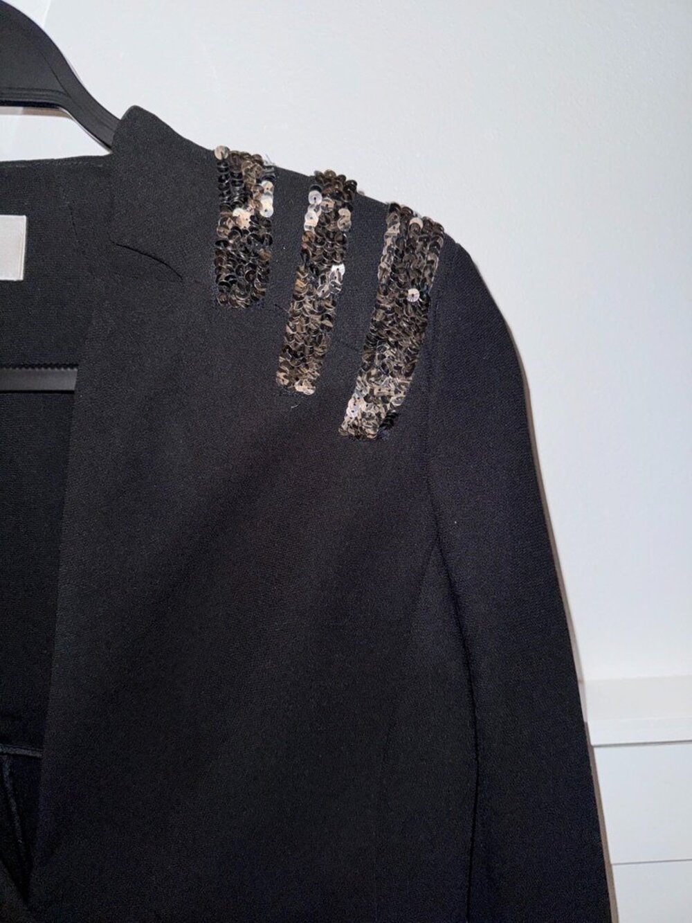 Mark & James Badgley Mischka Black Blazer Embellished Shoulder NWT, Small - Picture 3 of 11
